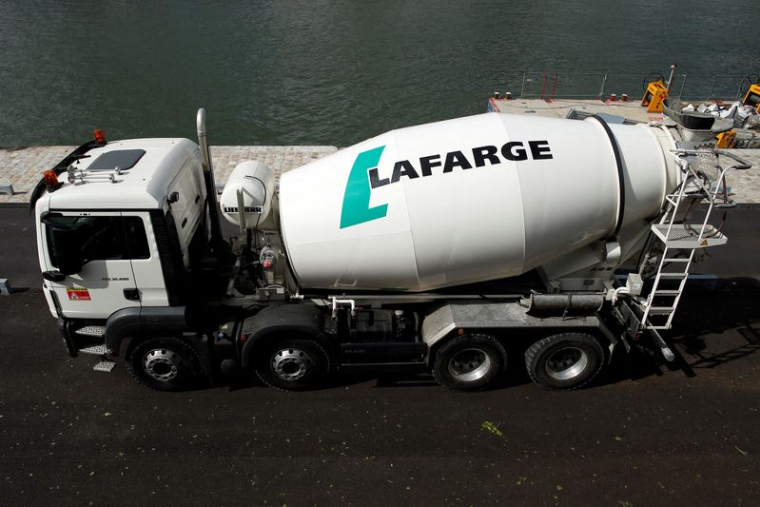 FRANCE: MISE EN EXAMEN CONFIRMÉE DE LAFARGE POUR "COMPLICITÉ DE CRIMES CONTRE L'HUMANITÉ" EN SYRIE, SELON UNE PARTIE CIVILE