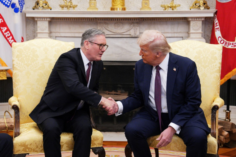 Keir Starmer et Donald Trump à Washington, aux États-Unis, le 27 février 2025. ( POOL / CARL COURT )