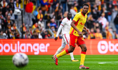 Quand des joueurs Lensois se retrouvent à taper la balle avec des amateurs