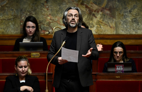Aymeric Caron à Paris, le 24 octobre 2024. ( AFP / JULIEN DE ROSA )