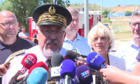 L'incendie de Narbonne renforcé par le vent, des "réactivations" à prévoir (préfet)