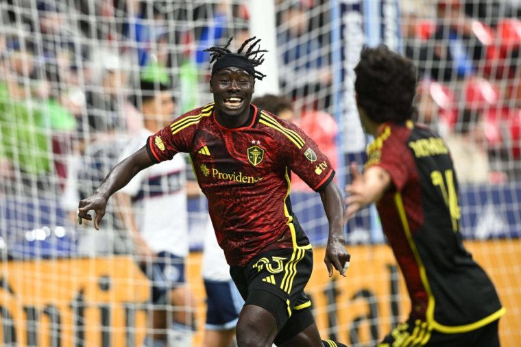 Le PSG va affronter un joueur au destin incroyable