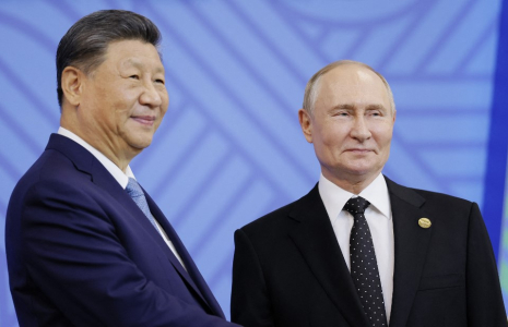 Xi Jinping et Vladimir Poutine à Kazan, en Russie, le 23 octobre 2024. ( POOL / MAXIM SHEMETOV )