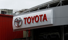TOYOTA FAIT ÉTAT D'UNE BAISSE DE 42% DE SON BÉNÉFICE AU 1ER TRIMESTRE