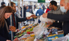 La hausse des produits alimentaires risque de se poursuivre au second semestre, entraînant une baisse du pouvoir d'achat des ménages. (© AFP)