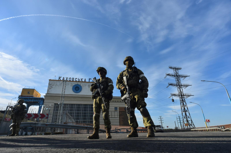 Des soldats russes à Kherson, le 20 mai 2022. ( AFP / Olga MALTSEVA )