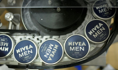 LE FABRICANT DE LA CRÈME NIVEA VISE UNE REPRISE DES VOYAGES