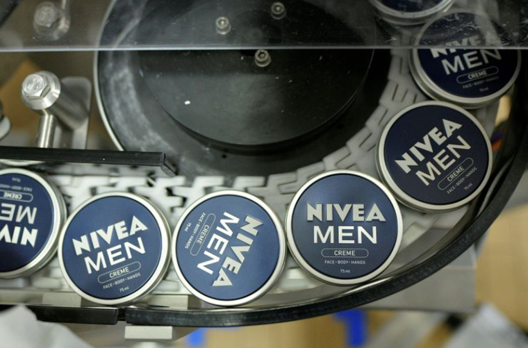 LE FABRICANT DE LA CRÈME NIVEA VISE UNE REPRISE DES VOYAGES
