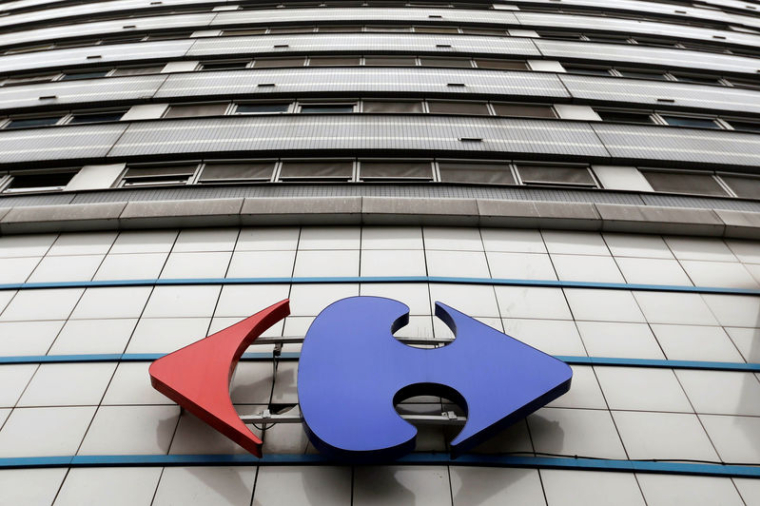 CARREFOUR TOMBE DANS LE ROUGE EN 2017, LE DIVIDENDE ABAISSÉ