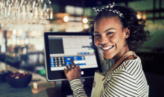 Est-ce normal de payer plus cher le dîner au restaurant ?