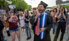 Manifestation d'étudiants d'Harvard le 27 mai 2025 ( AFP / Rick Friedman )