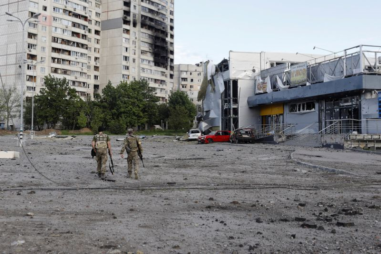 LES LIGNES DE FRONT BOUGENT DANS L'EST DE L'UKRAINE