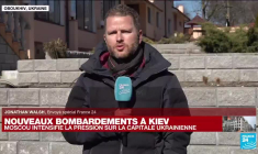 Guerre en Ukraine : nouveaux bombardements à Kiev, la capitale sous couvre-feu