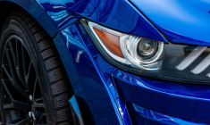 Le bleu a détrôné le blanc sur le podium des couleurs préférées des Français pour leur voiture. (illustration) (Pixabay / wal_172619)