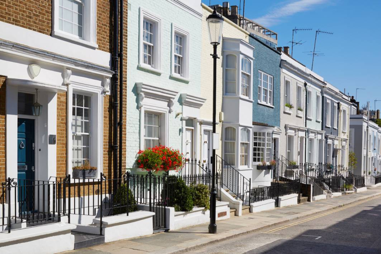 Une étude anglaise met à mal la rénovation énergétique-iStock-AndreaAstes