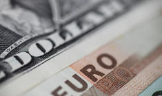 Le dollar plus fort que l'euro : quelles conséquences pour les européens ? Crédit photo : Adobe Stock