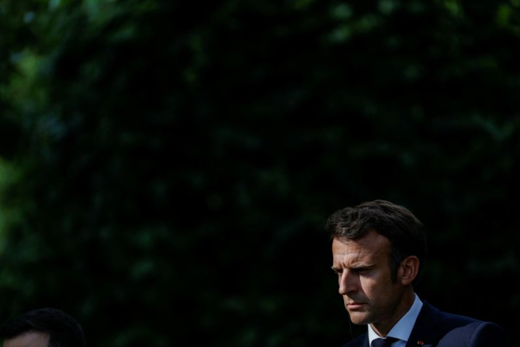 SEPT FRANÇAIS SUR DIX CONTRE UNE MAJORITÉ ABSOLUE POUR MACRON, SELON UN SONDAGE