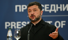 Le président ukrainien Volodymyr Zelensky, lors d'une conférence de presse le 8 août 2026 à Belgrade, avec son homlogue serbe Aleksandar Vucic ( AFP / Andrej ISAKOVIC )