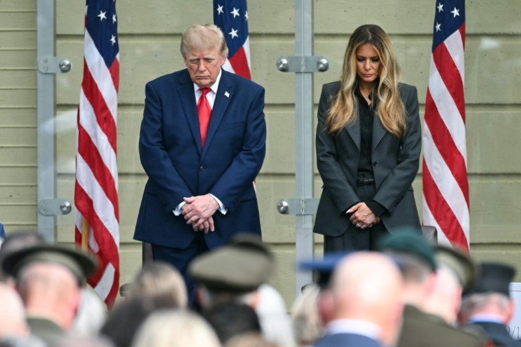 Le président américain Donald Trump et la Première dame Melania Trump lors de la commémoration du 25e anniversaire des attentats du 11 septembre 2001 au Pentagone, le 11 septembre 2026 à Washington ( AFP / SAUL LOEB )