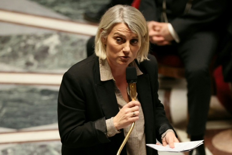 La ministre de la Santé Stéphanie Rist lors des questions au gouvernement à l'Assemblée nationale, le 27 janvier 2026 à Paris ( AFP / Dimitar DILKOFF )