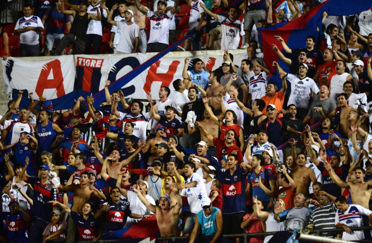 Le bus de supporters d’une équipe argentine ciblé par des tirs d’arme à feu