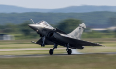Un Rafale à Zagreb, en Croatie, le 10 mai 2025. ( AFP / DAMIR SENCAR )