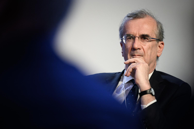 François Villeroy de Galhau, gouverneur de la Banque de France, à Davos le 23 mai 2022. ( AFP / FABRICE COFFRINI )