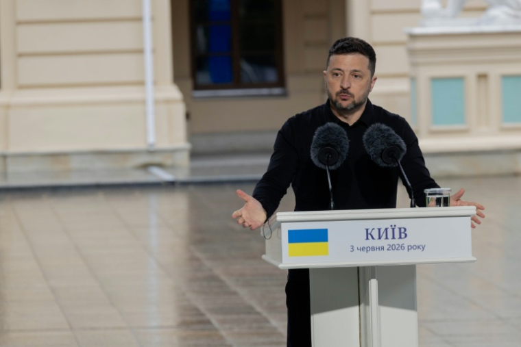 Le président ukrainien Volodymyr Zelensky le 3 juin 2026 à Kiev ( AFP / Tetiana DZHAFAROVA )