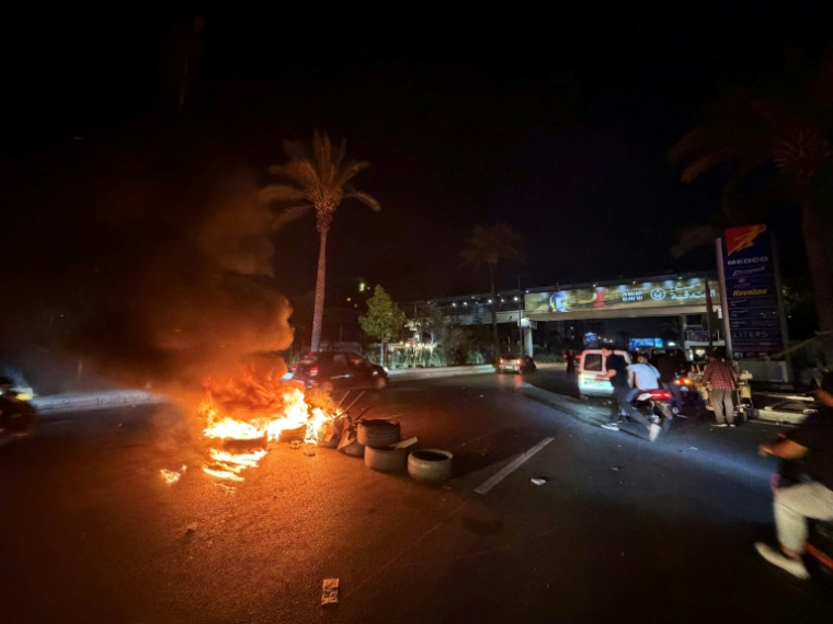 Partisans du Hezbollah manifestent, à Beyrouth au Liban, le 27 juin 2026 ( AFP / Ibrahim AMRO )