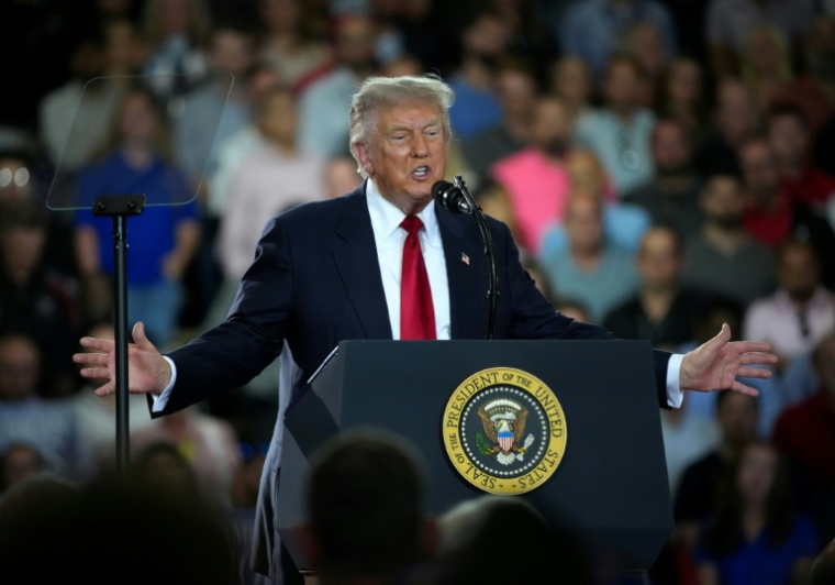 Le président américain Donald Trump s'exprime au centre d'essais de General Motors à Milford, dans le Michigan, le 27 juillet 2026 ( GETTY IMAGES NORTH AMERICA / Andrew Harnik )