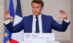 MACRON DÉFEND UNE RÉPONSE EUROPÉENNE À LA CRISE DE L'ÉNERGIE