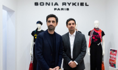 Les cofondateurs de Showroomprivé, Michael Dayan et Eric Dayan, à Paris, en 2021 (illustration) ( AFP / MARTIN BUREAU )