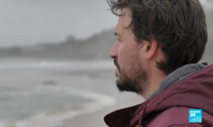 Surfer contre la pollution chimique