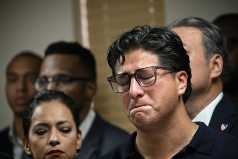 Ronaldo Salgado, le fils de Lorenzo Salgado, durant une conférence de presse à Houston (Texas), le 8 juillet 2026 ( AFP / RONALDO SCHEMIDT )