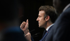 UKRAINE: MACRON PROMET UNE RÉACTION "SANS FAIBLESSE" FACE À LA RUSSIE