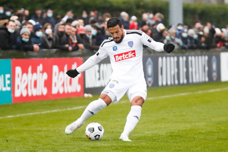 Un ancien joueur de Ligue 1 raccroche les crampons à 32 ans