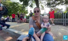 Droit à l'IVG aux Etats-Unis : pro et anti-avortement rassemblés devant la Cour suprême