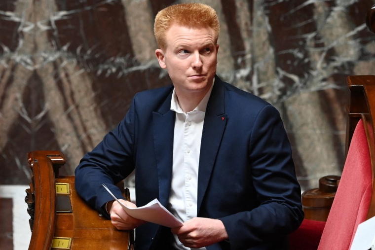 Adrien Quatennens à Paris, le 3 août 2022. ( AFP / ALAIN JOCARD )