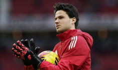 Le gardien de Manchester United validé par Edwin van der Sar