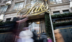 Le magasin phare Saks Fifth Avenue à New York