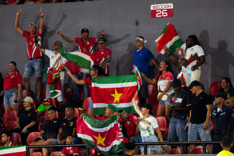 L’improbable réponse des joueurs du Suriname au tapage nocturne des supporters du Panama