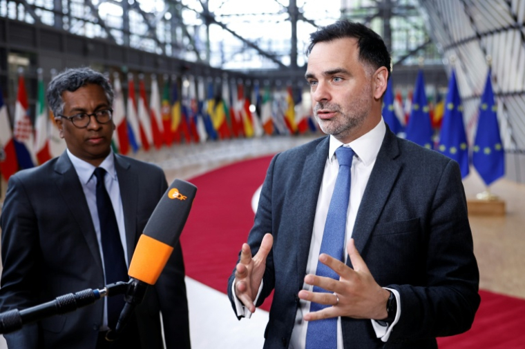 Le ministre français du Commerce extérieur, Laurent Saint-Martin, lors d'une réunion du Conseil des Affaires étrangères à Bruxelles le 15 mai 2025 ( AFP / SIMON WOHLFAHRT )