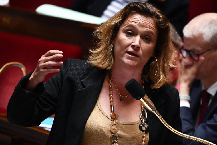 Olivia Grégoire, le 13 juin 2023, à l'Assemblée nationale ( AFP / CHRISTOPHE ARCHAMBAULT )