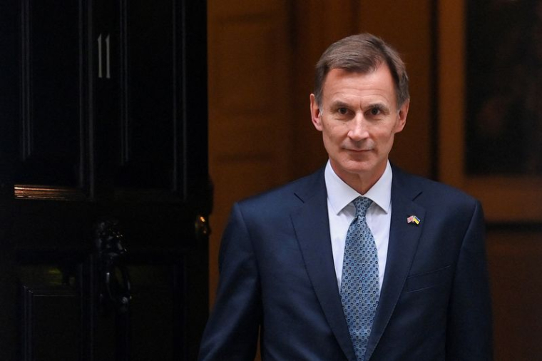 Le ministre britannique des Finances Jeremy Hunt à Downing Street à Londres