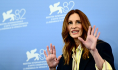 L'actrice américaine Julia Robert lors d'un photocall pour le film "After the Hunt" à la 82e Mostra de Venise, le 29 août 2025 au Lido de Venise ( AFP / Tiziana FABI )
