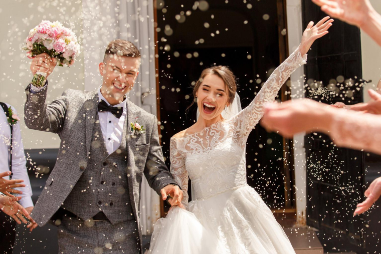 Voici nos astuces pour un mariage aux coûts maîtrisés. ( crédit photo : Shutterstock )