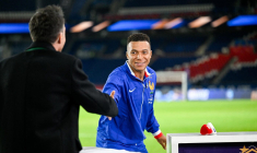 Mbappé a une manière bien à lui de soigner sa cheville