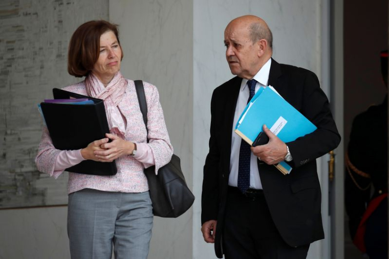 LA FRANCE REGRETTE LA DÉCISION DE L'AUSTRALIE DE SE DOTER DE SOUS-MARINS NUCLÉAIRES AMÉRICAINS