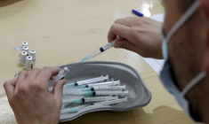 CORONAVIRUS/FRANCE: LA VACCINATION OUVERTE À PARTIR DE SAMEDI AUX OBÈSES DE PLUS DE 18 ANS, ANNONCE MACRON