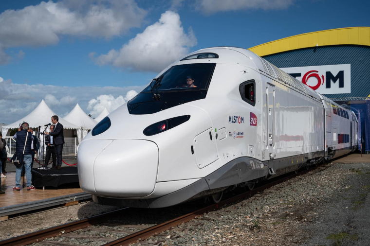 Le TGV "M" le 9 septembre 2022 à La Rochelle. ( AFP / XAVIER LEOTY )